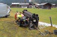 thumb Bohrgerät positioniert sich 10 m vor Startgrube